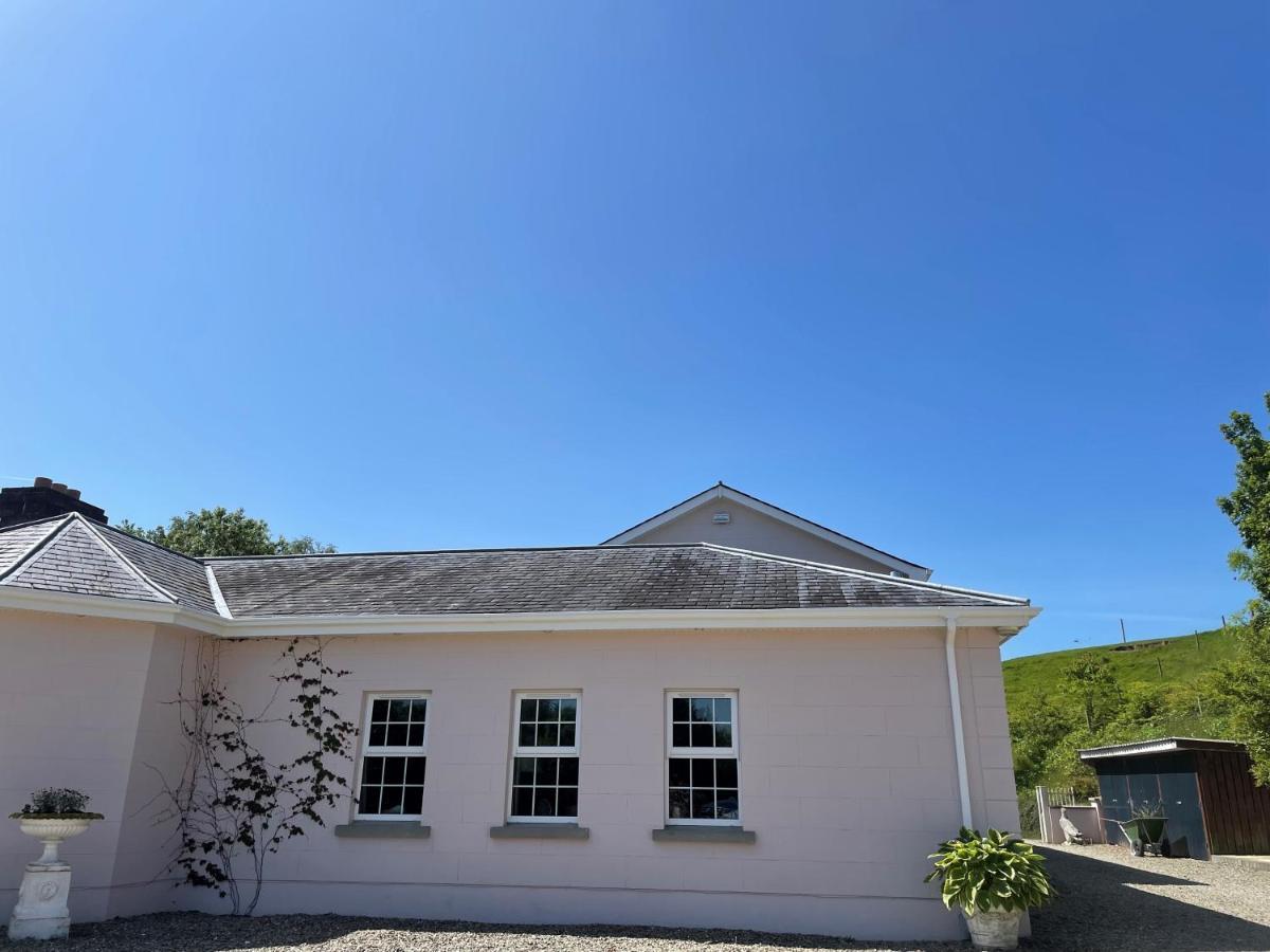 The Cottage At Riverbank Ballinamallard Dış mekan fotoğraf